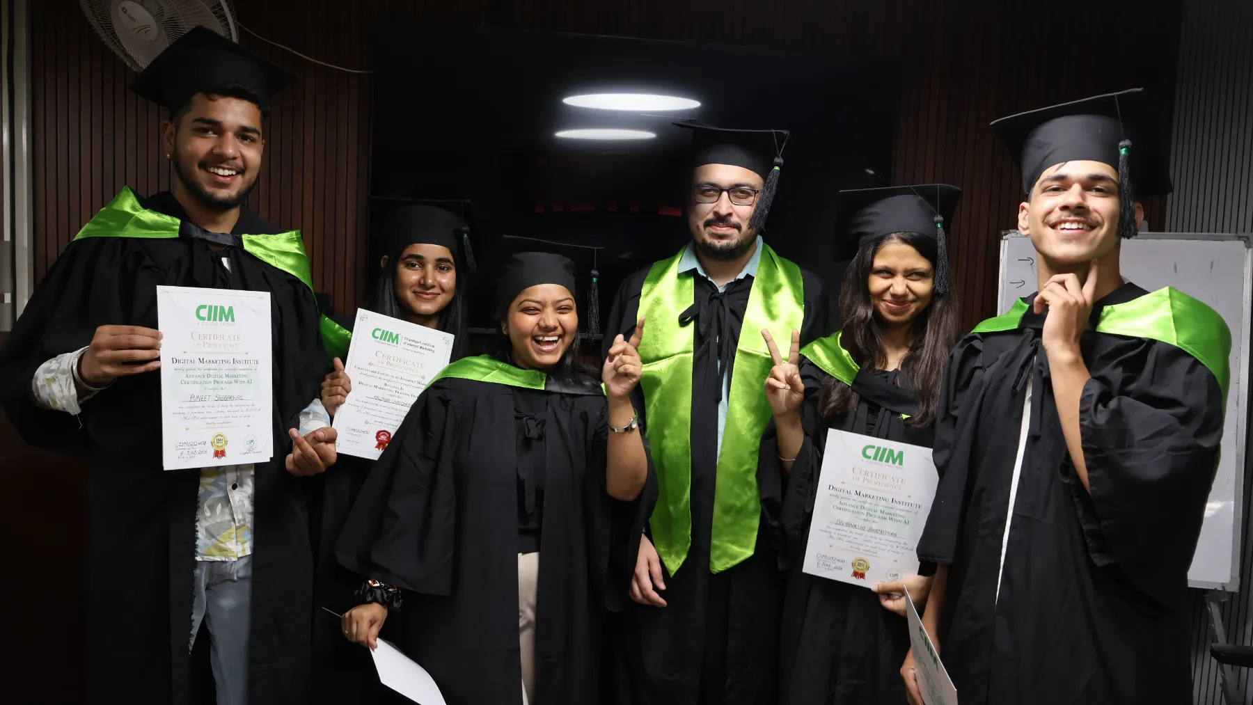 Lakshay Vaishnav with his CIIM digital marketing graduates